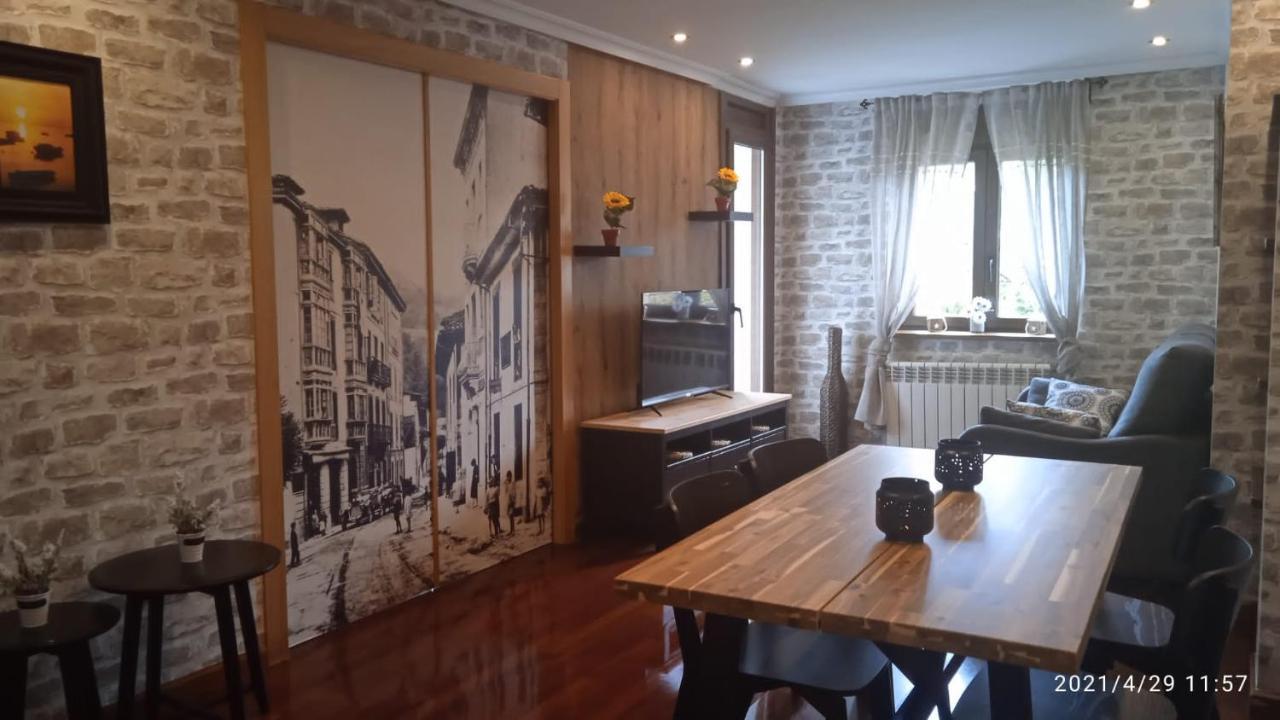 Apartamento Con Terraza Al Puente Romano Onís Kültér fotó